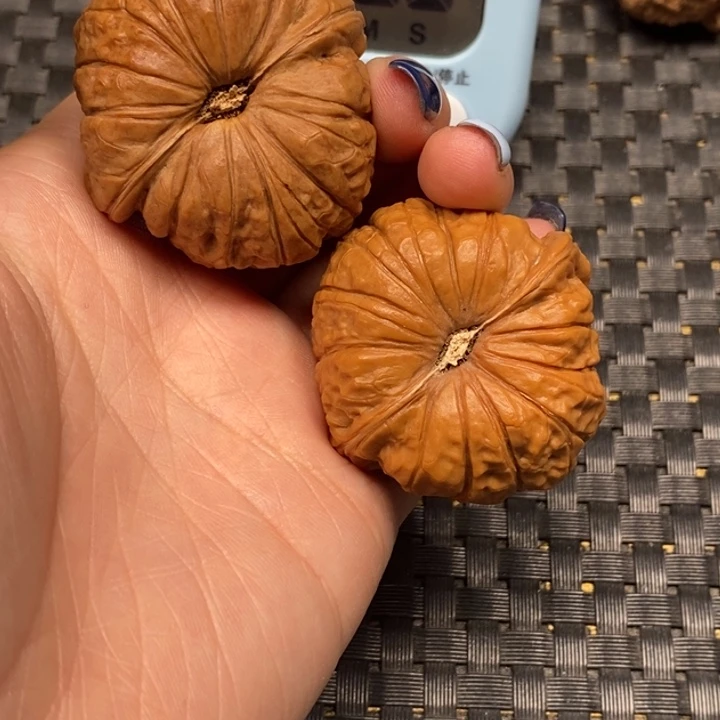 唐***僧文玩核桃吊坠南瓜墩