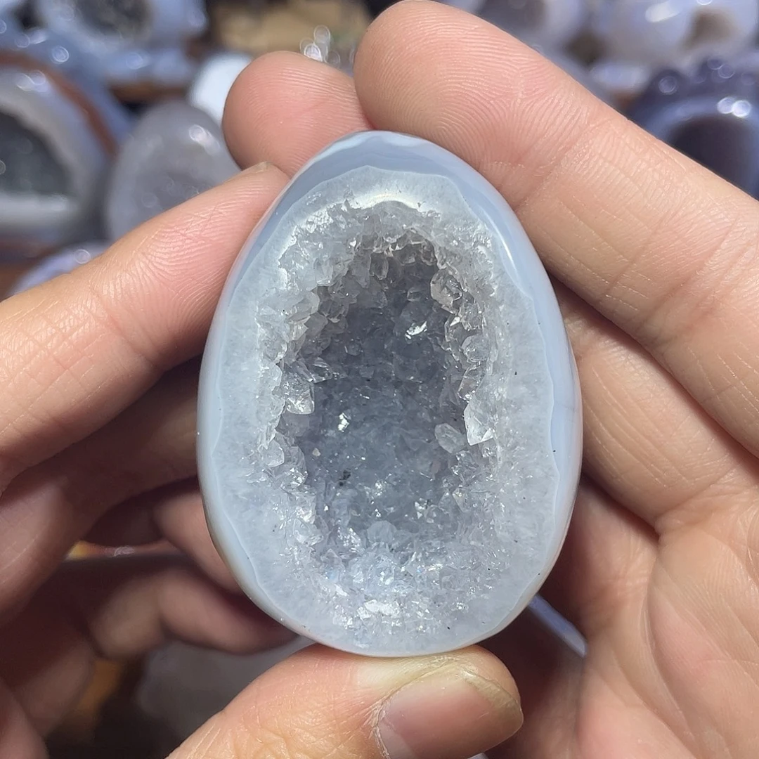 未镶嵌水晶大型摆件（非配饰）