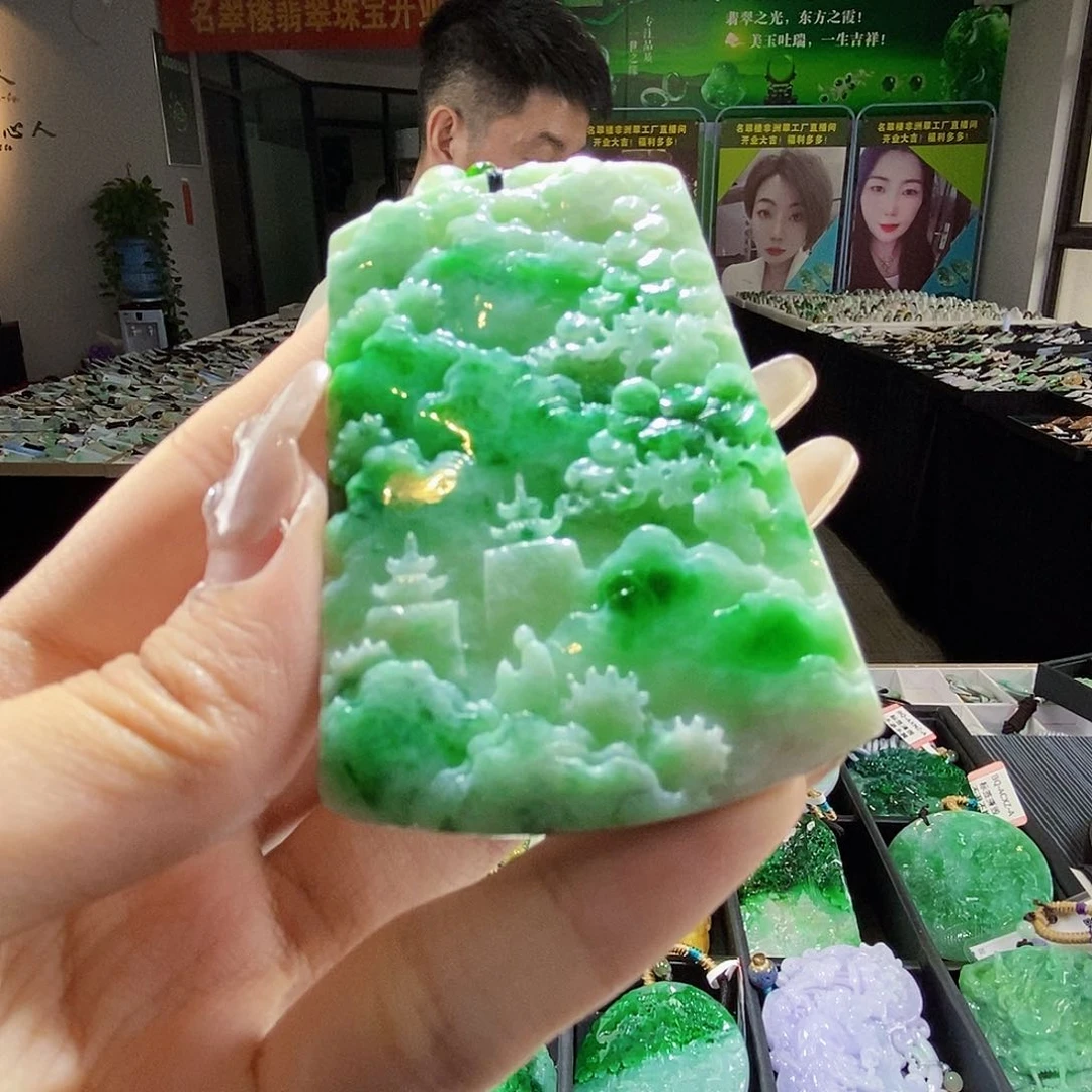 颈饰未镶嵌翡翠翡翠