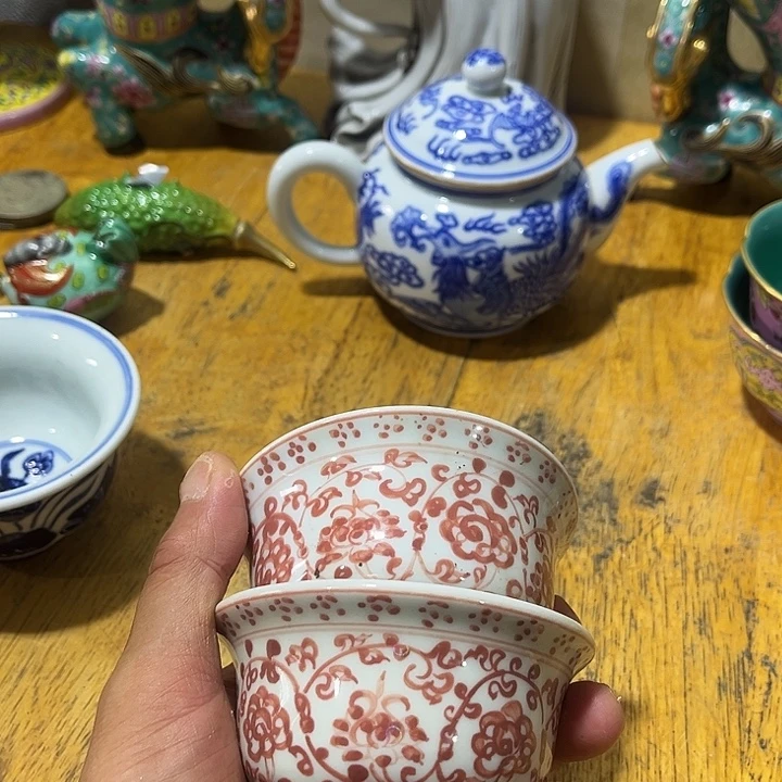 摆件釉里红压手杯一对