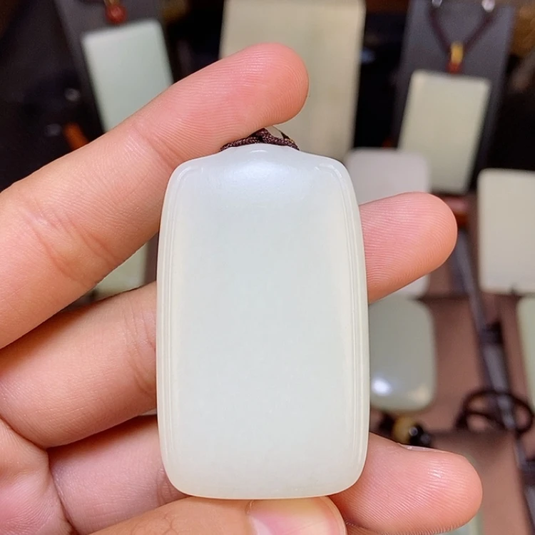 【闪购商品】颈饰未镶嵌和田玉