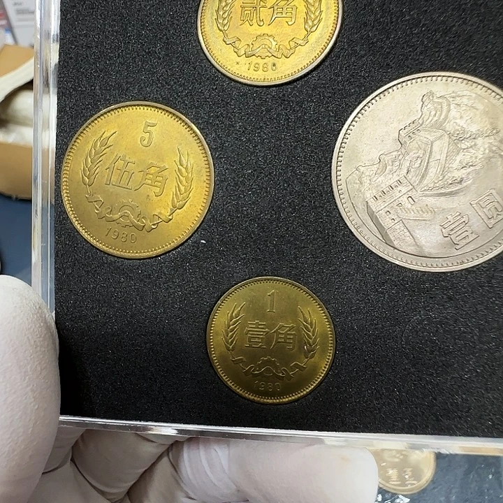 其他普通金属1980长城套装一套四枚