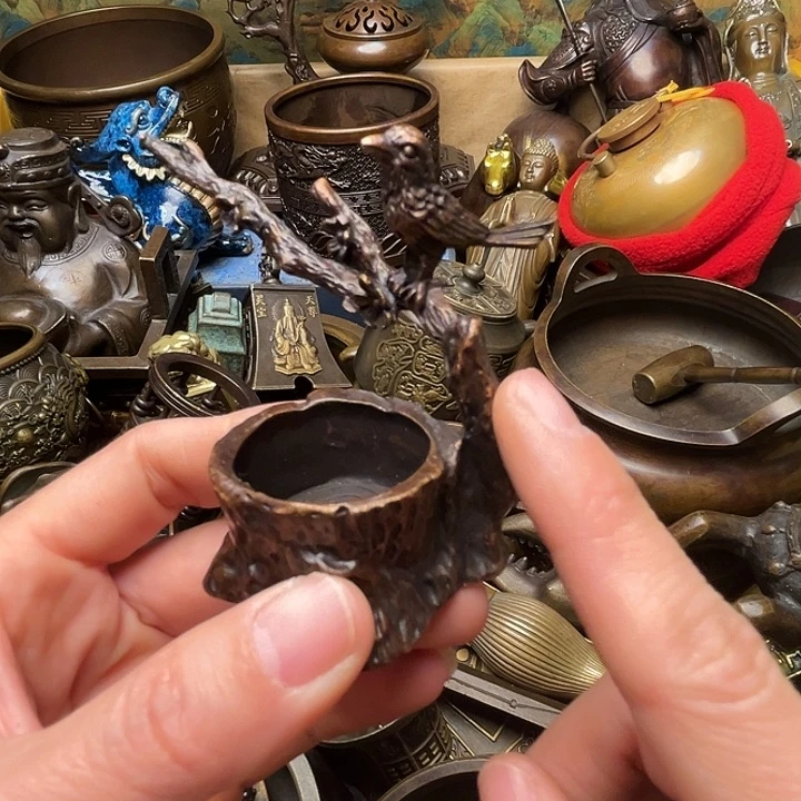 精美铜器批发档口