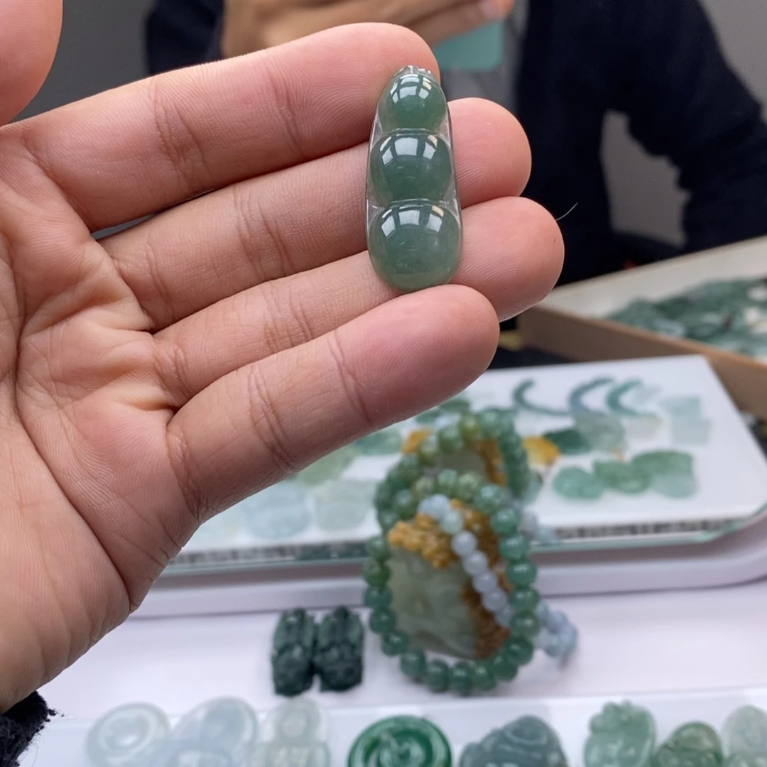 翡翠未镶嵌手链天然a货翡翠04