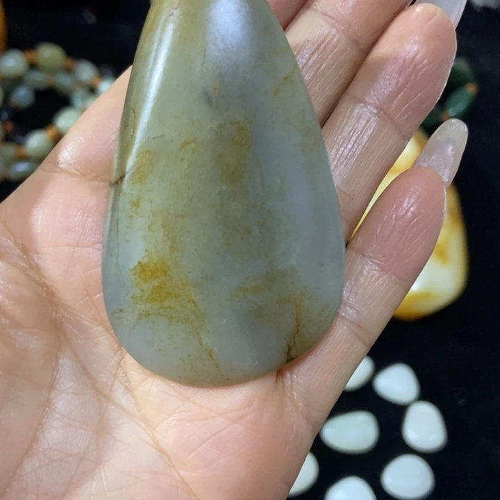 江***产和田玉（糖玉）未镶嵌挂件