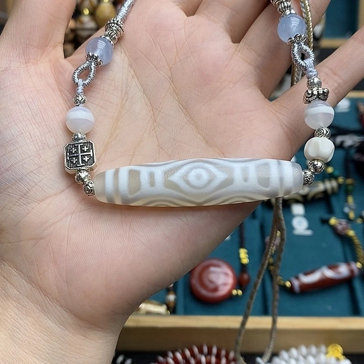 玛瑙/玉髓合金颈饰