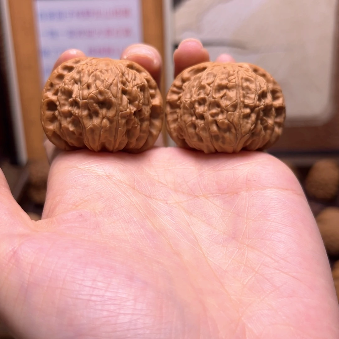 桃核吊坠白狮子闪54