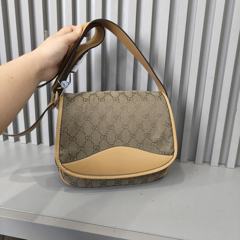 95新 GUCCI/古驰 兔兔奢G专属/古驰斜挎包/19007