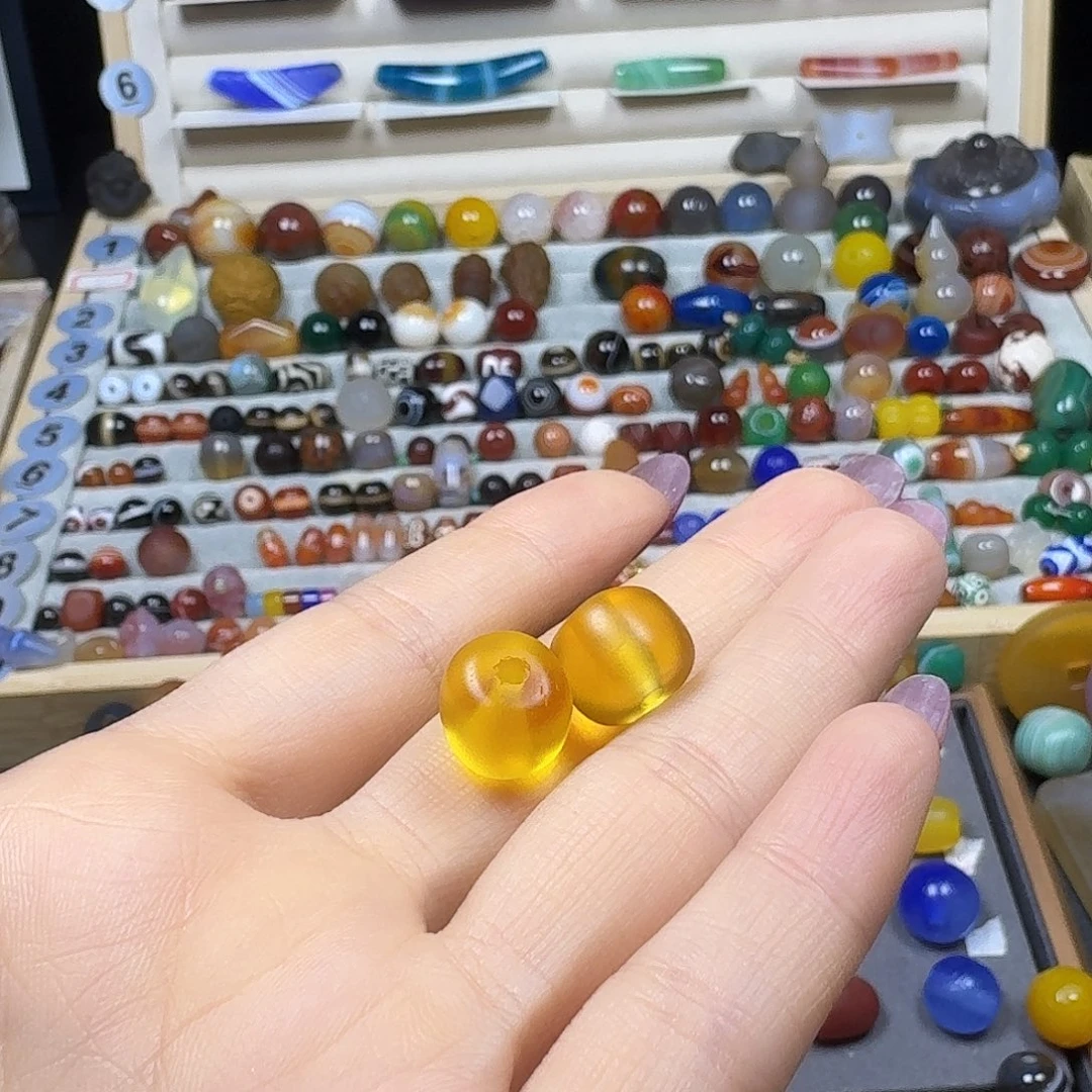 L***U未镶嵌玛瑙/玉髓珠宝奇石