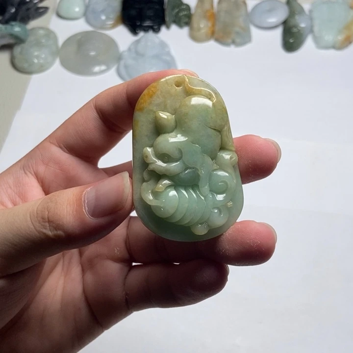 翡翠未镶嵌颈饰福猪14