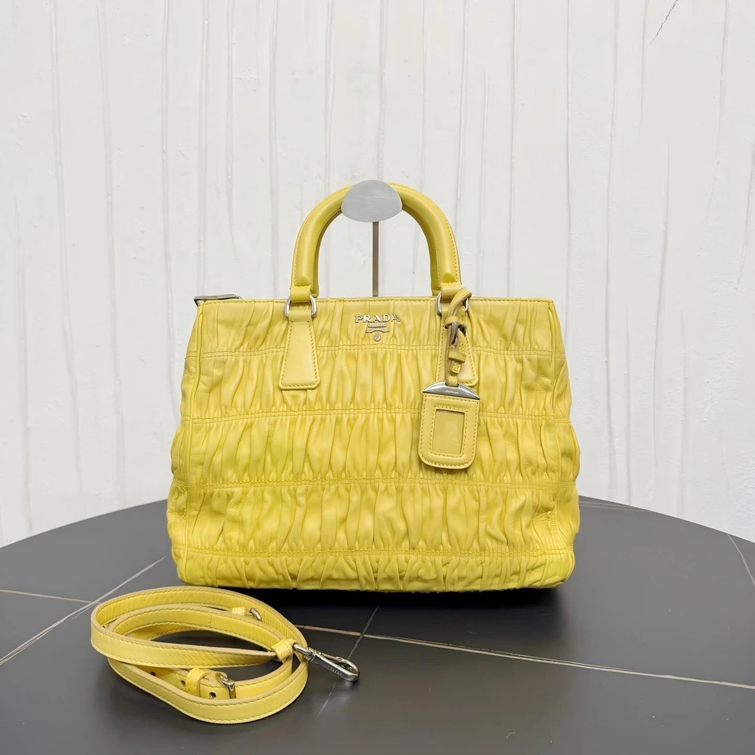 99新 Prada/普拉达 /夏vv1206/单肩包/18224235