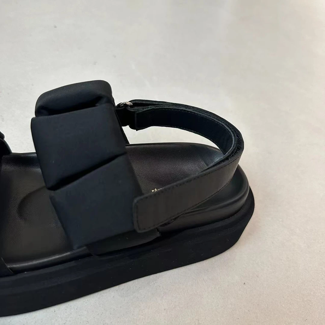 KAKA NUOYA  1721    HD黑色极简美系博肯凉鞋