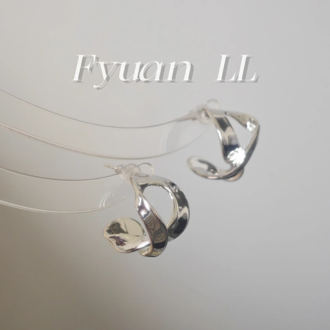 铜合金耳饰 新款潮耳环交叉c型耳圈ins法式高级感复古金属耳钉女