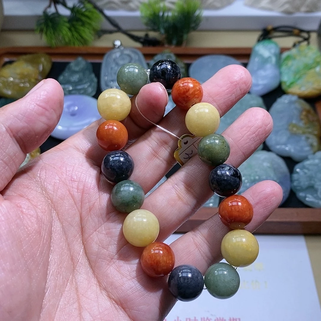 【闪购商品】翡翠颈饰未镶嵌手串