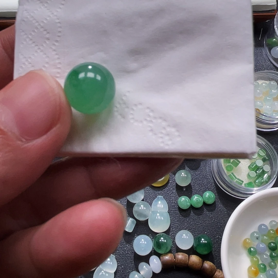 星***克定制翡翠未镶嵌卡12.5