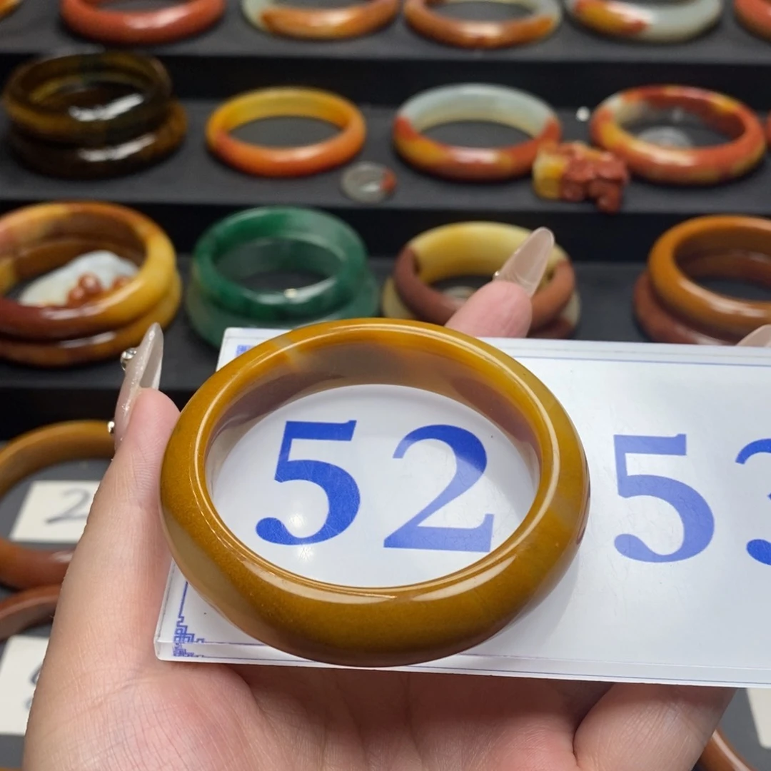 石英质玉（黄龙玉）手镯未镶嵌