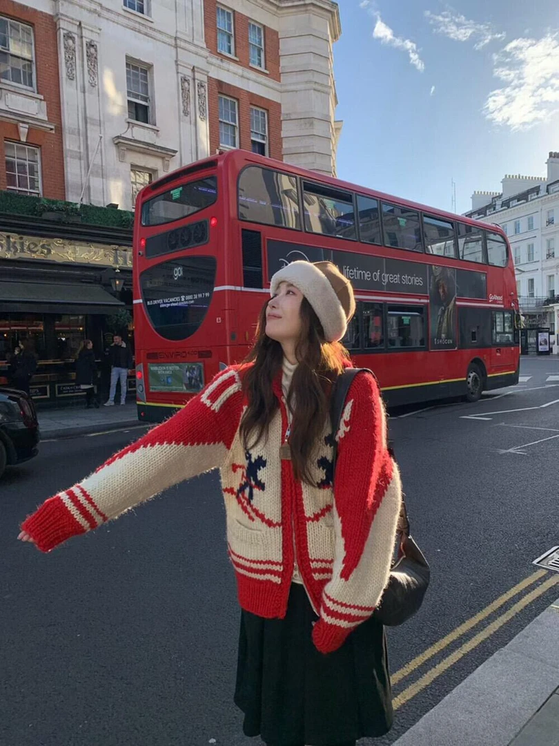 韩系设计感复古翻领红色长袖毛衣女慵懒百搭宽松显瘦针织上衣