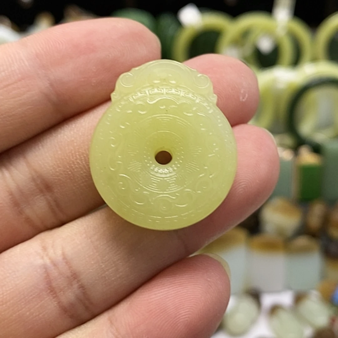 【闪购商品】颈饰未镶嵌和田玉