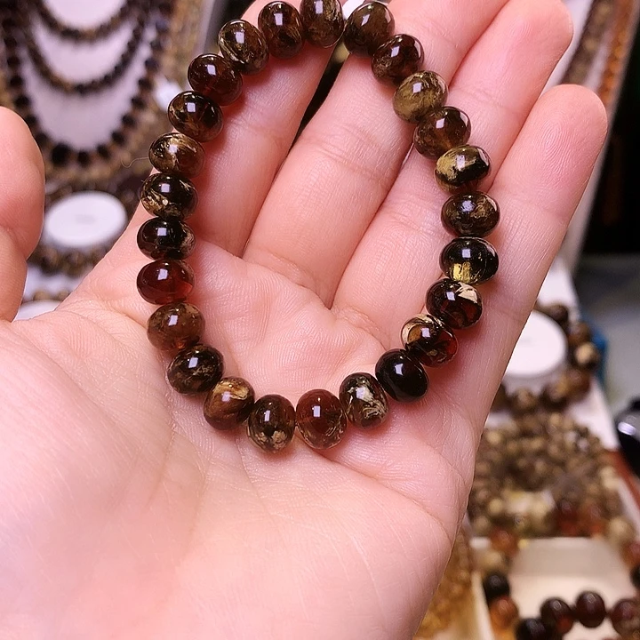 白****琥珀未镶嵌裸石抚顺琥珀9+308