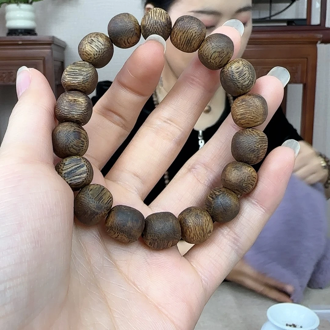 沉香手串石头粒绿棋单圈