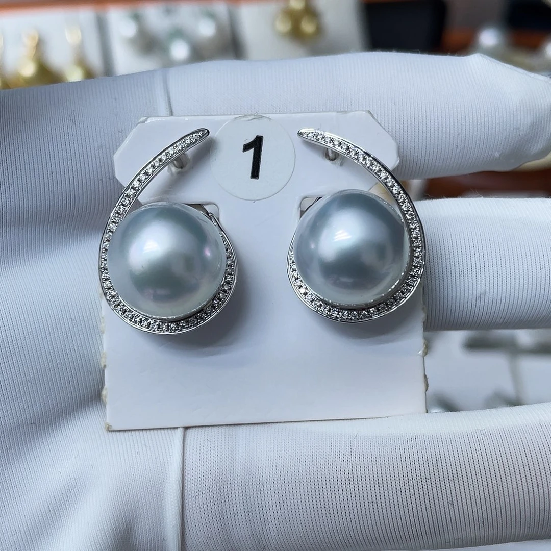 耳饰海水珍珠18K金镶嵌澳白