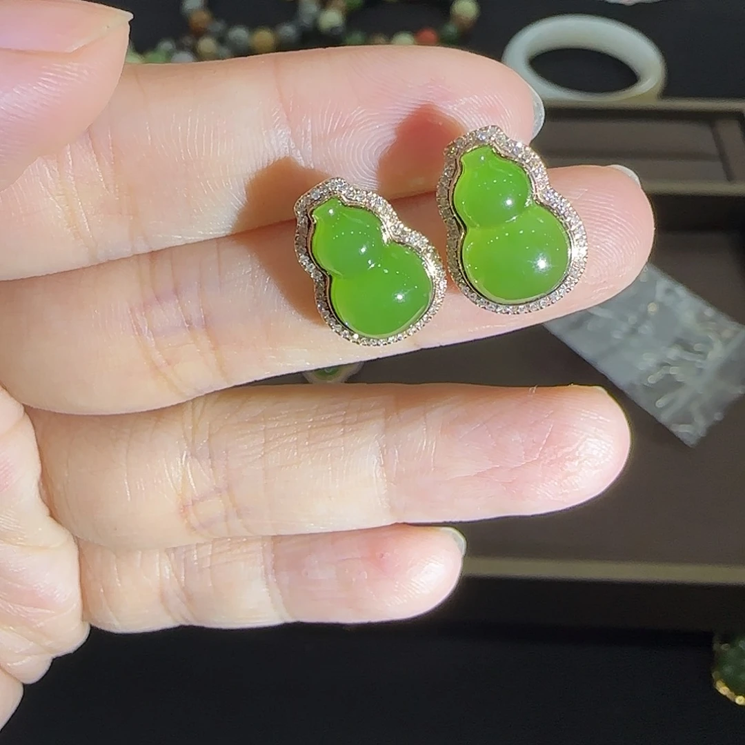 和田玉耳饰未镶嵌