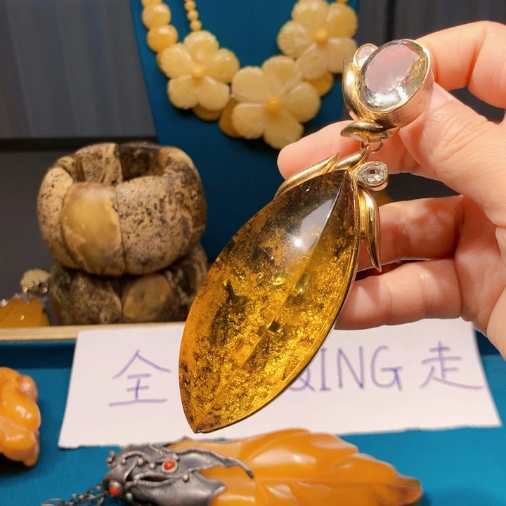 琥珀颈饰未镶嵌波兰设计款琥珀蜜蜡
