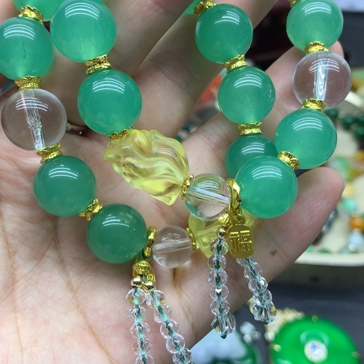 翡翠未镶嵌颈饰吊坠