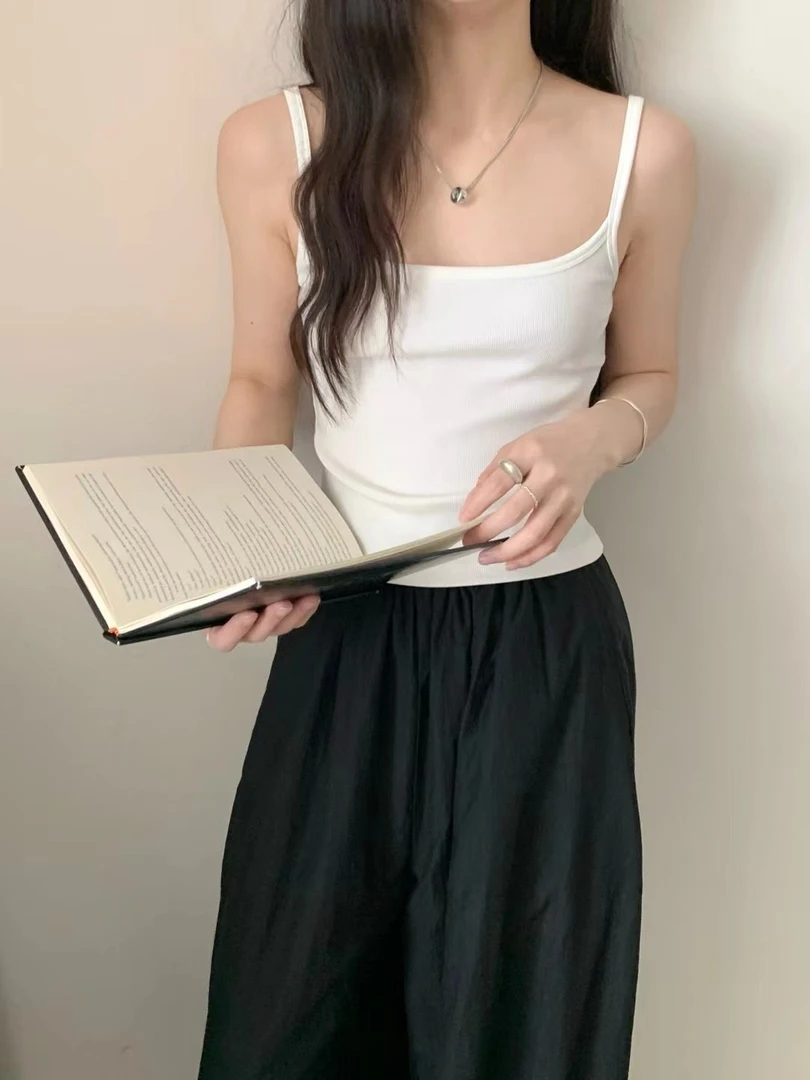 夏季女款外扩美背自带胸垫简约纯色修身显瘦吊带背心