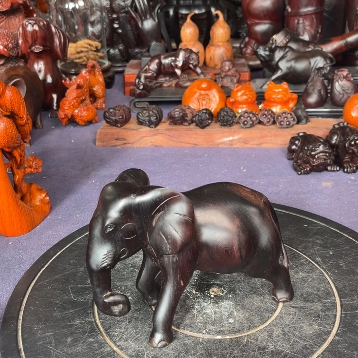 缅甸黑酸枝大象：：：；