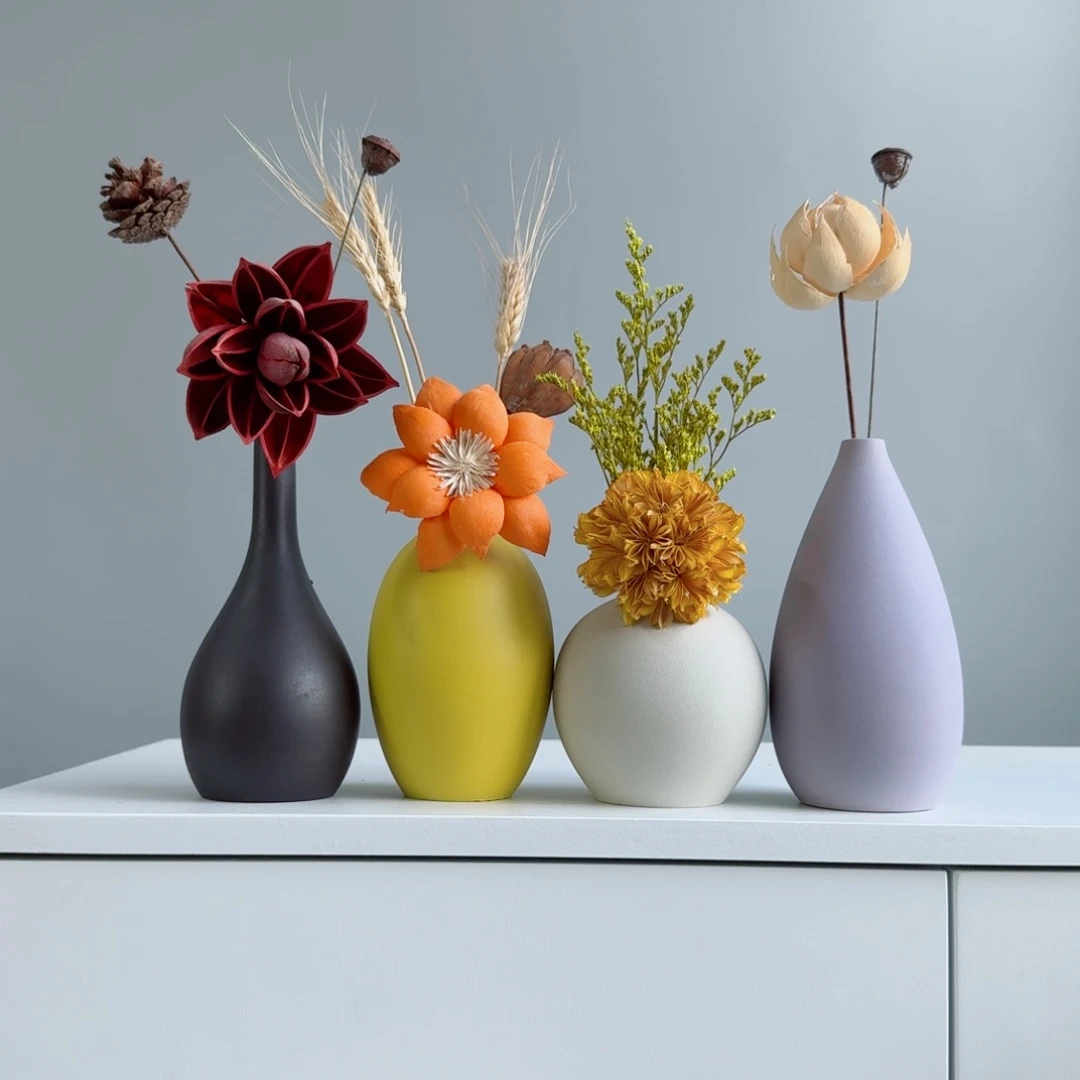 摆件陶瓷小花瓶摆件含花总高约20-30cm