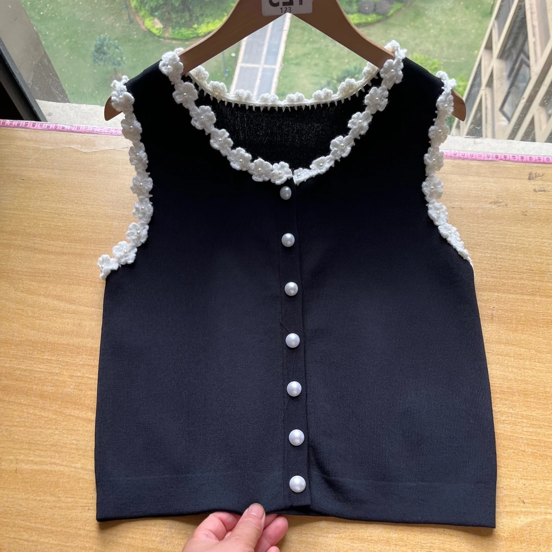 56号-背心上衣新款法式优雅花朵绣花钉珠时尚短款针织开衫
