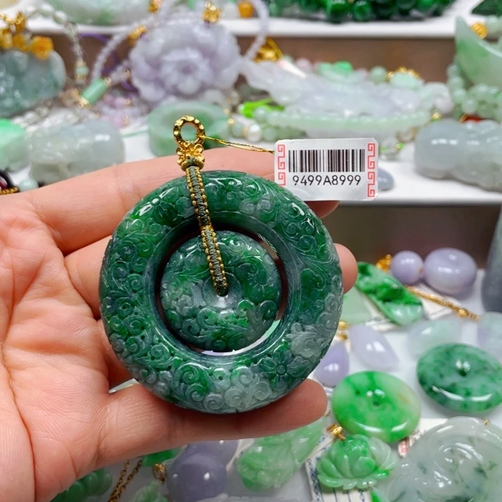吊坠(不含链)未镶嵌翡翠
