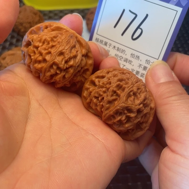 桃核把件43宫灯176。。。。。。。。