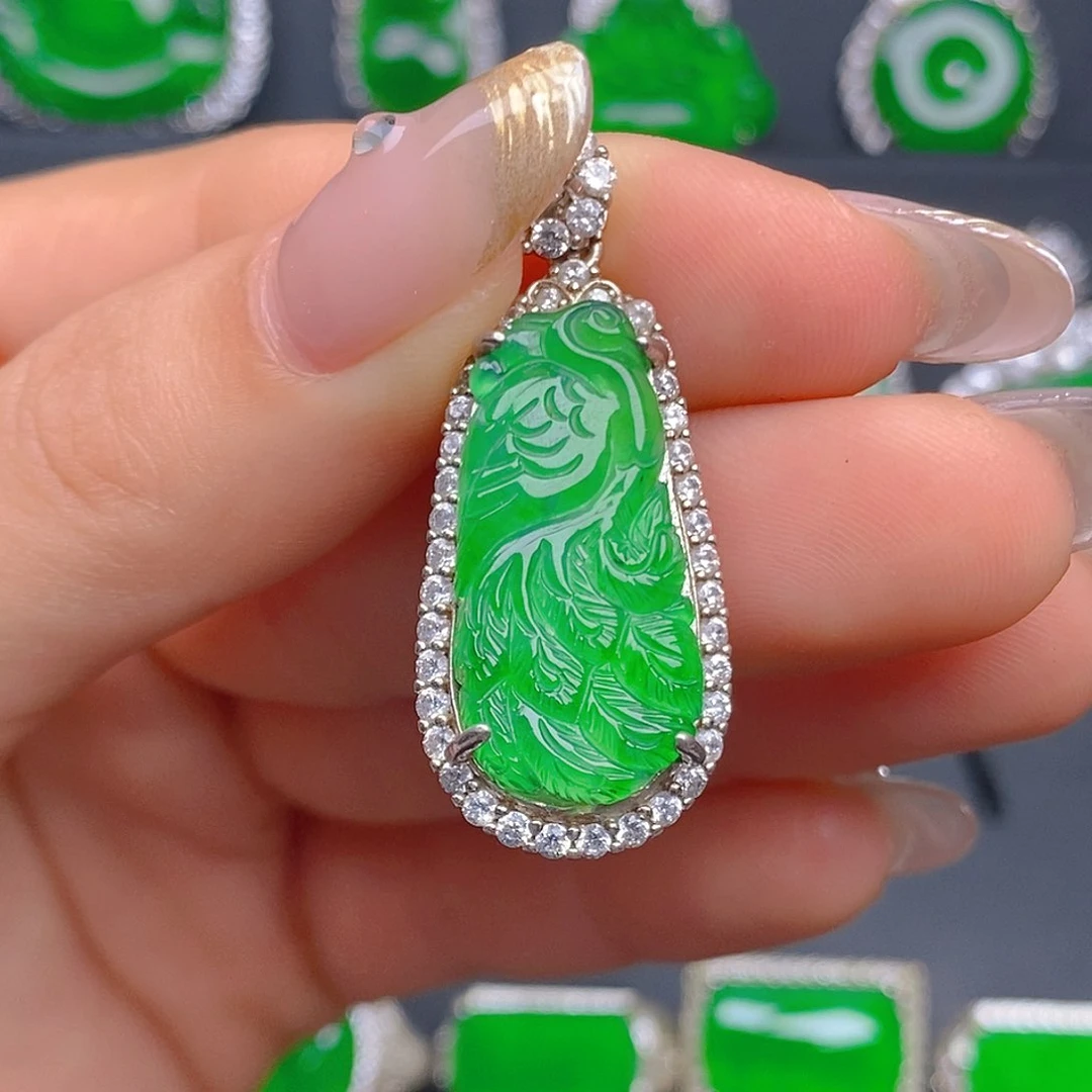 颈饰银S925镶嵌翡翠