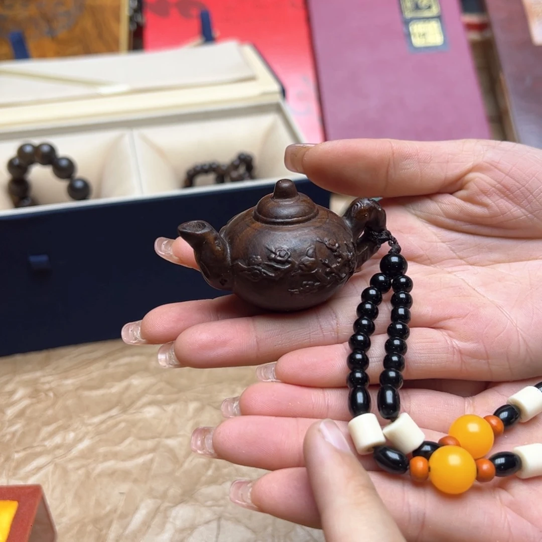 大叶紫檀（黑酸枝木类）