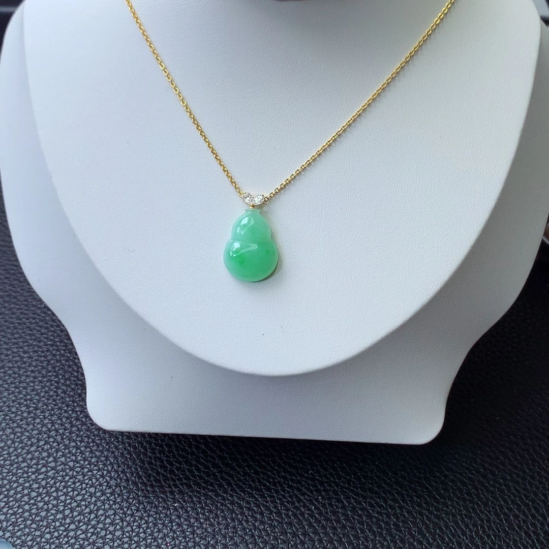 【闪购商品】吊坠(赠链)18K金镶嵌翡翠