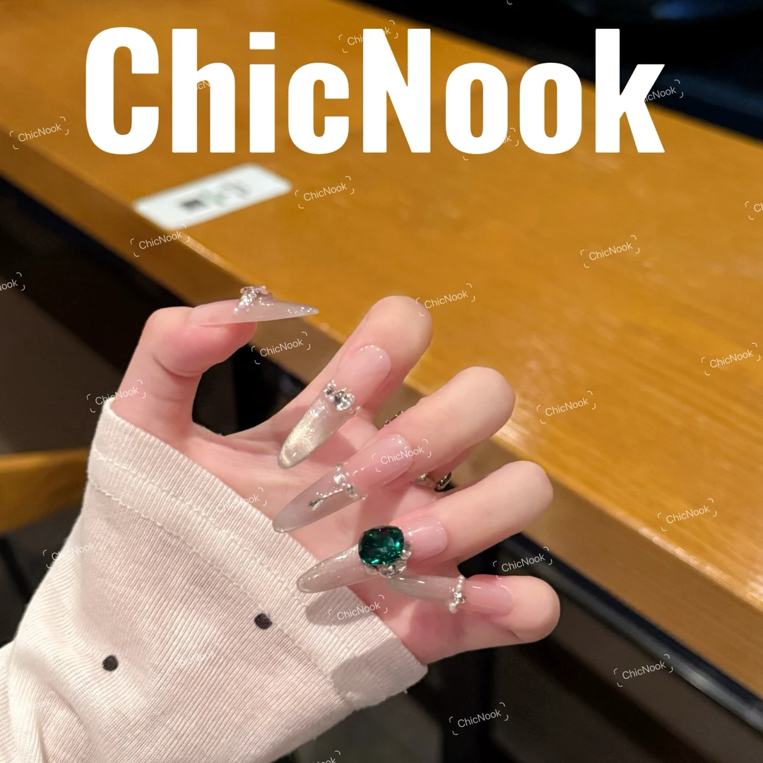 ChicNook·【翡冷翠】原创设计 | 高级法式翡翠绿K9钻纯手工穿戴甲