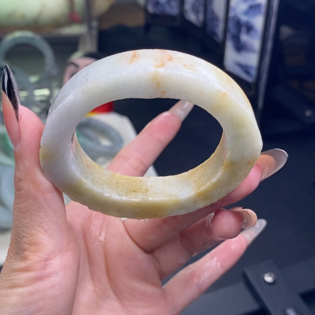 未镶嵌贵妃定制翡翠有裂漏
