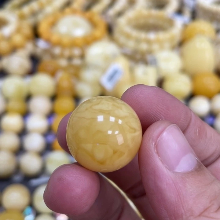 蜜蜡未镶嵌裸石19.6mm