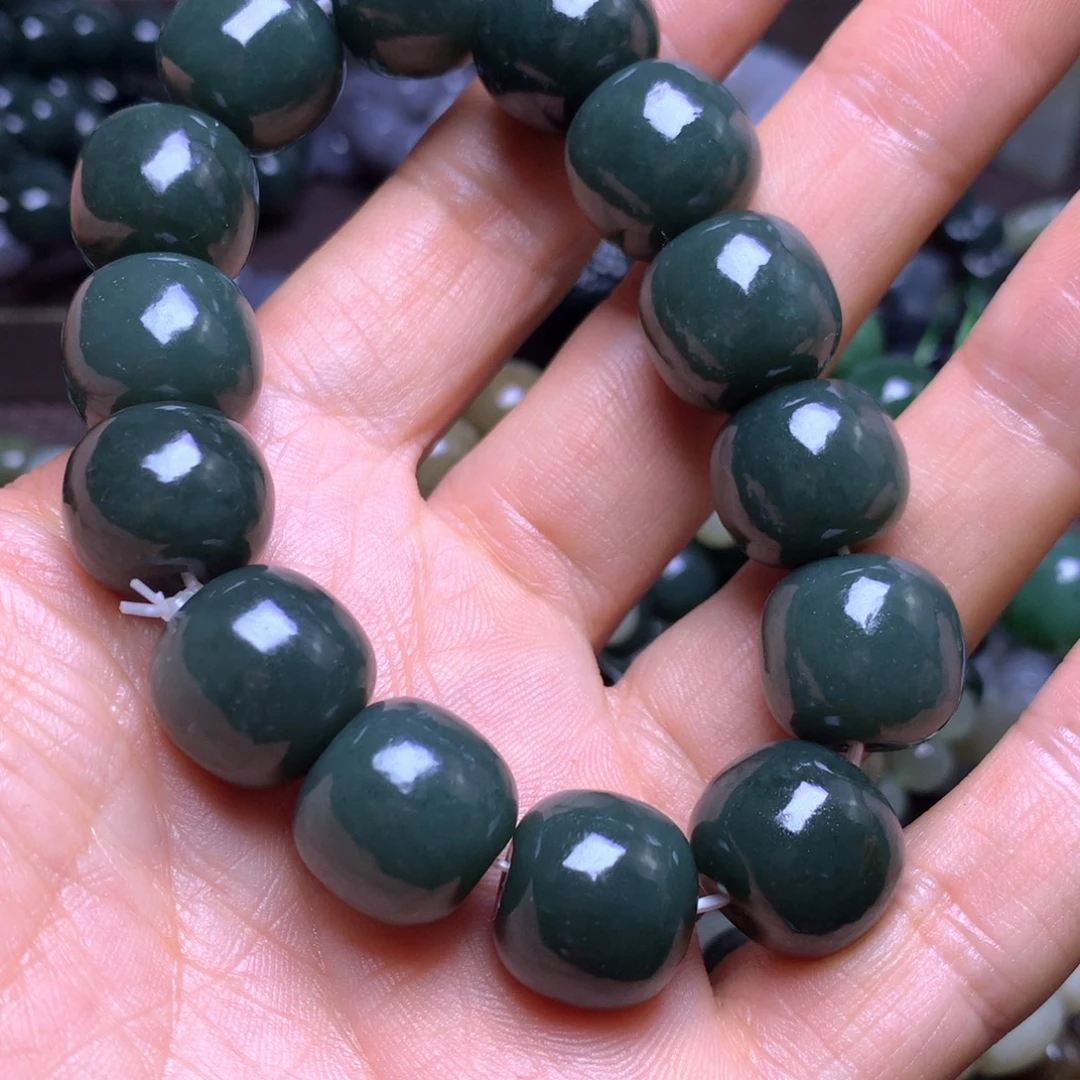 和田玉未镶嵌手串