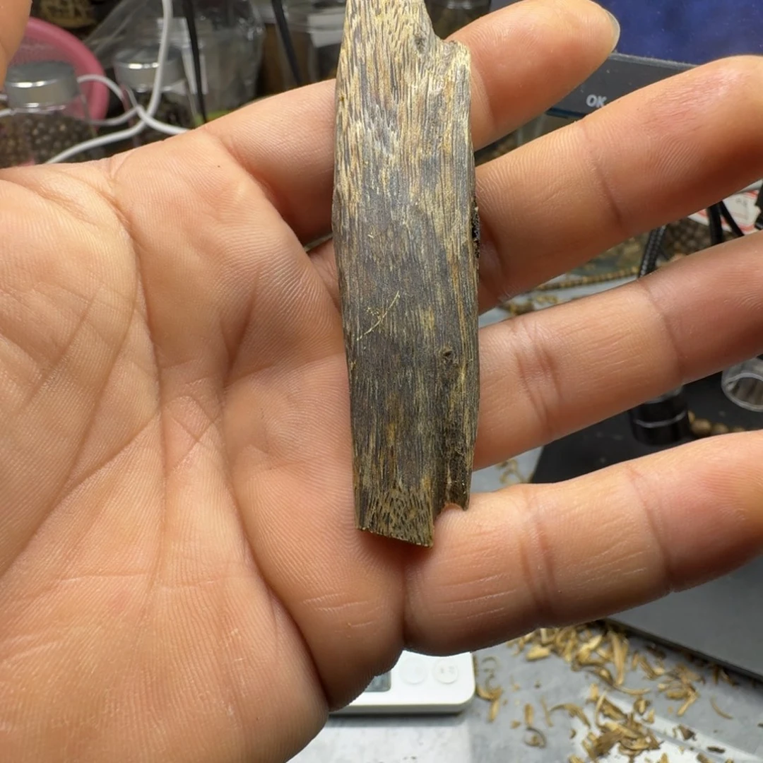 沉香沉香枕5**8吐油小块料11克➕