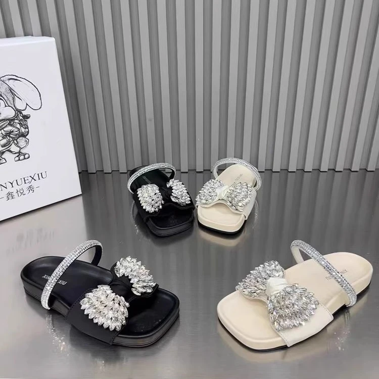 拖鞋女夏外穿2025新款高级感蝴蝶结亮片一字拖厚底小香风气质高端