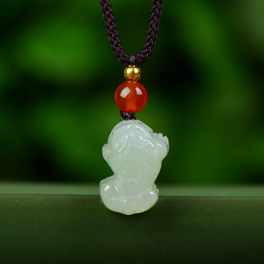 和田玉小貔貅手机坠