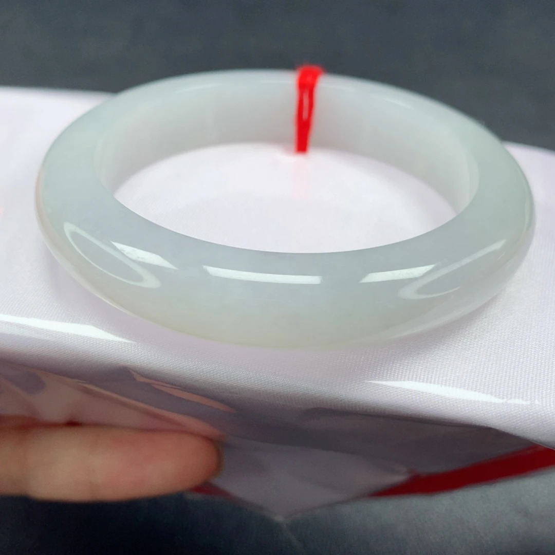 翡翠手镯未镶嵌，9号