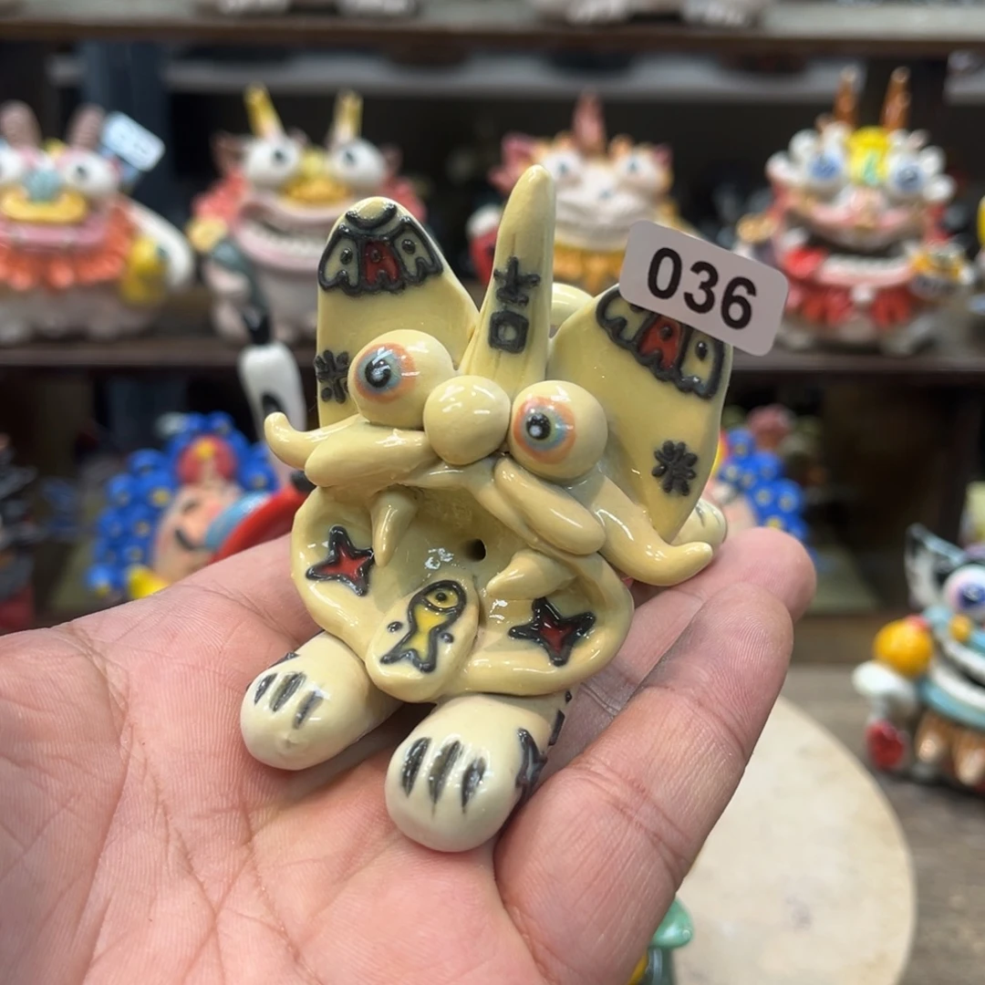 陶瓷纯手工抽象陶瓷摆件036