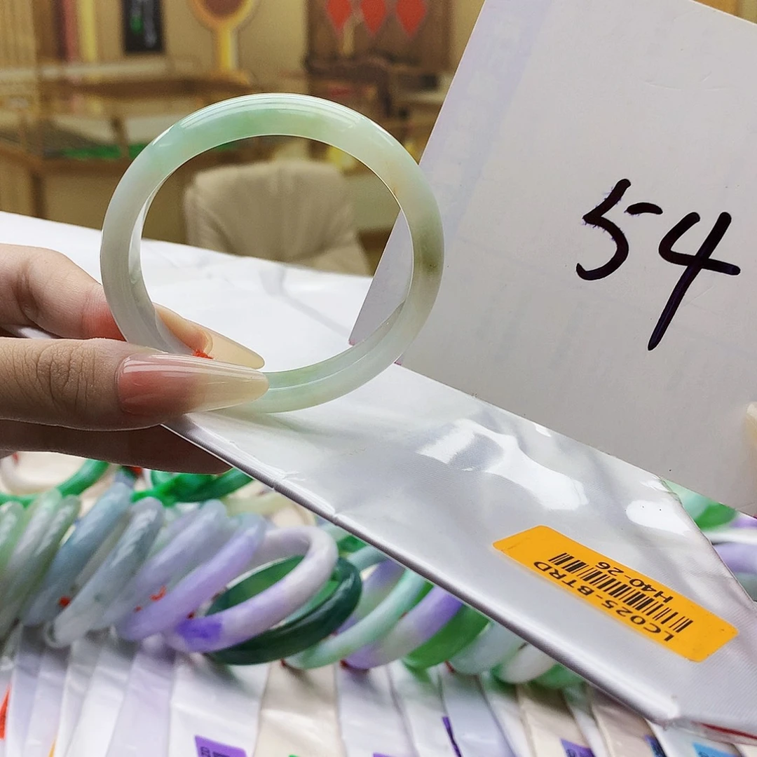 翡翠未镶嵌手镯   mnb