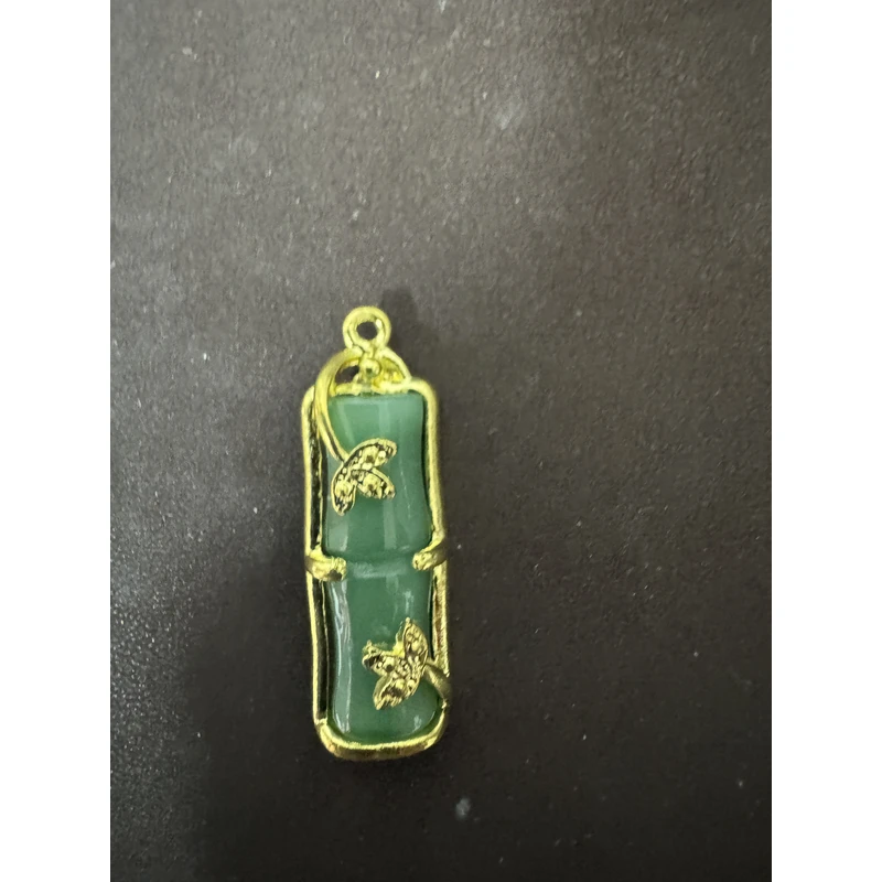 D396    精美吊坠