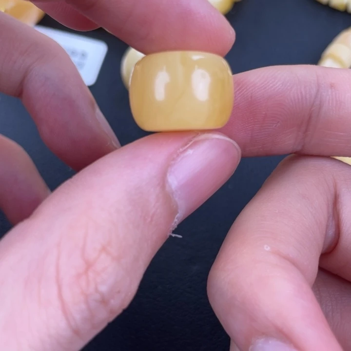 琥珀裸石未镶嵌天然35