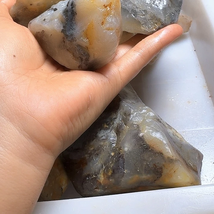 ∂***寿山石寿山石的颜色